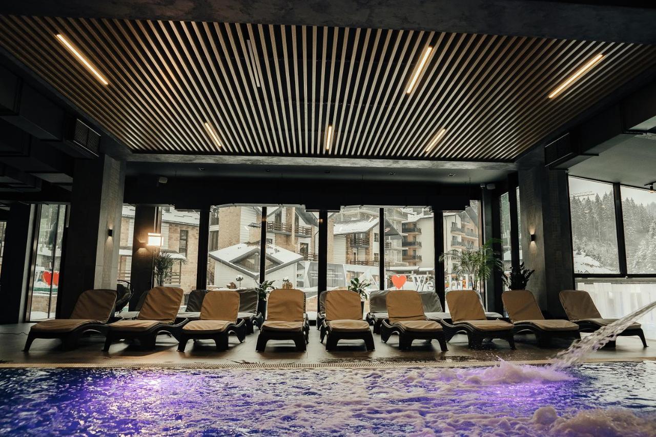 Westhills Cottage Town & Spa 부코벨 외부 사진