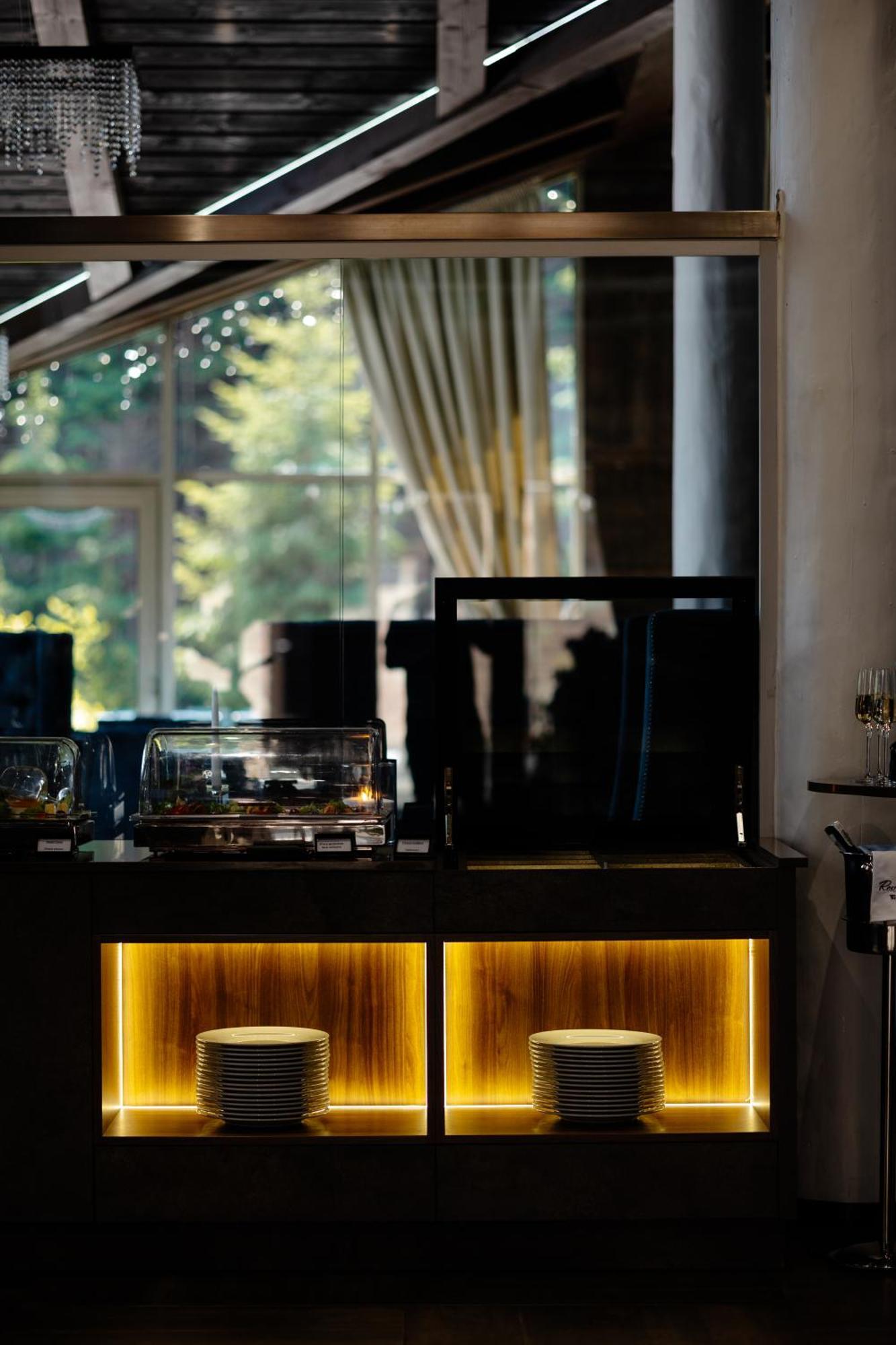 Westhills Cottage Town & Spa 부코벨 외부 사진