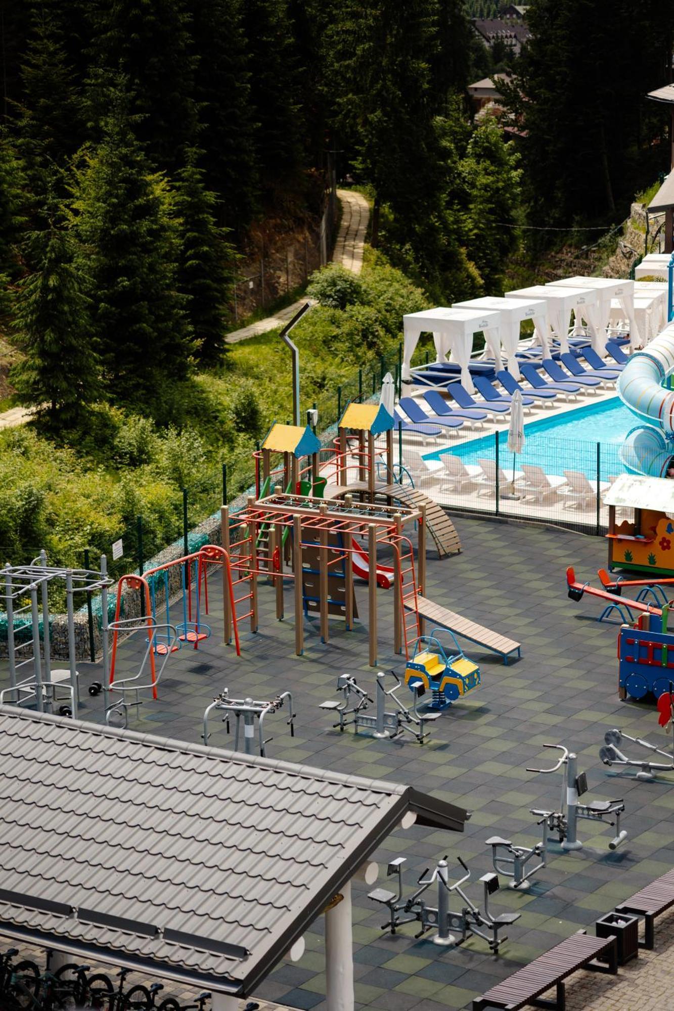 Westhills Cottage Town & Spa 부코벨 외부 사진