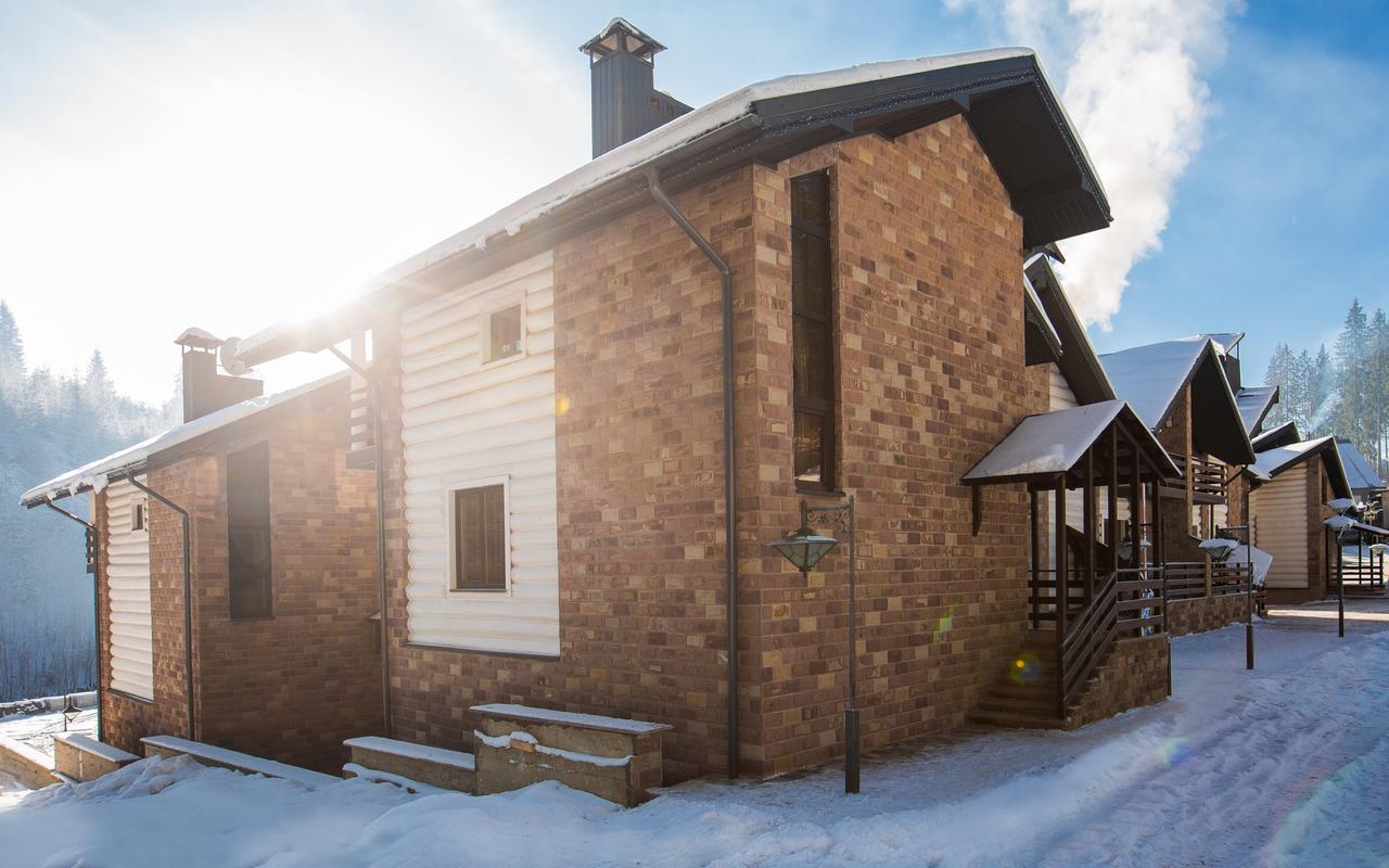 Westhills Cottage Town & Spa 부코벨 외부 사진