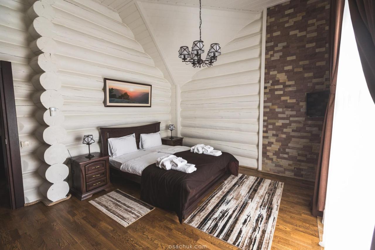 Westhills Cottage Town & Spa 부코벨 외부 사진