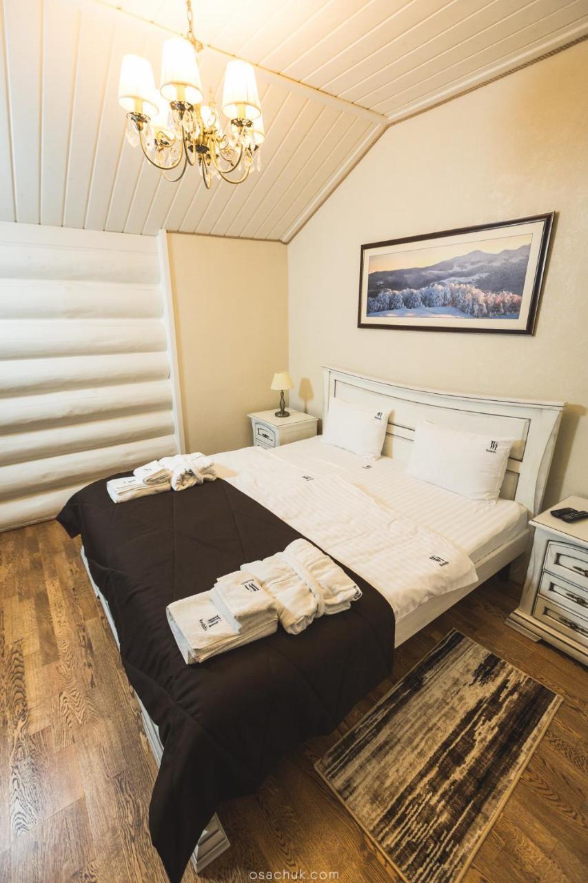 Westhills Cottage Town & Spa 부코벨 외부 사진