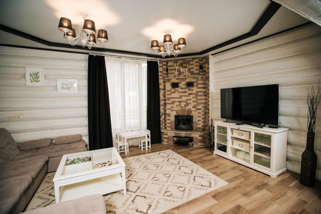Westhills Cottage Town & Spa 부코벨 외부 사진