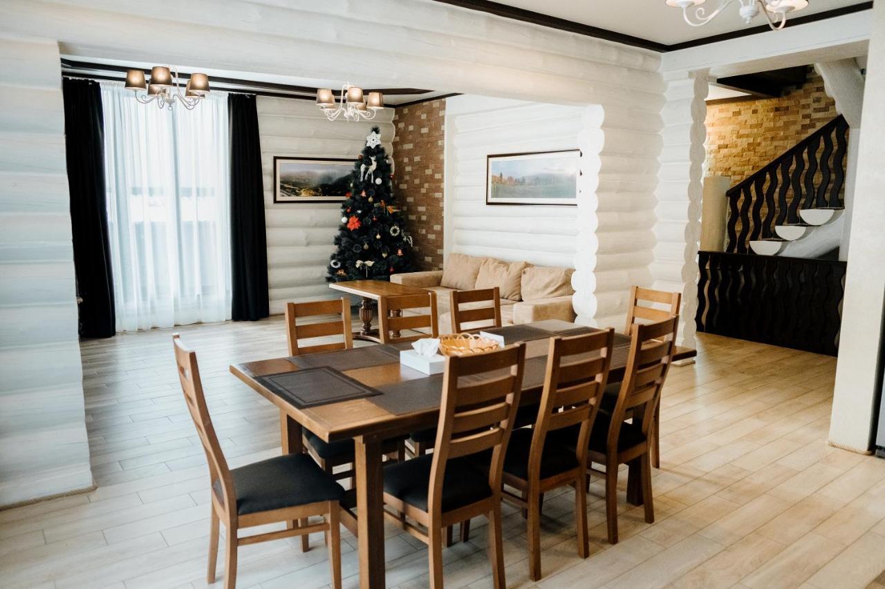 Westhills Cottage Town & Spa 부코벨 외부 사진