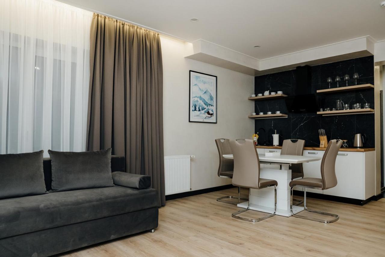 Westhills Cottage Town & Spa 부코벨 외부 사진