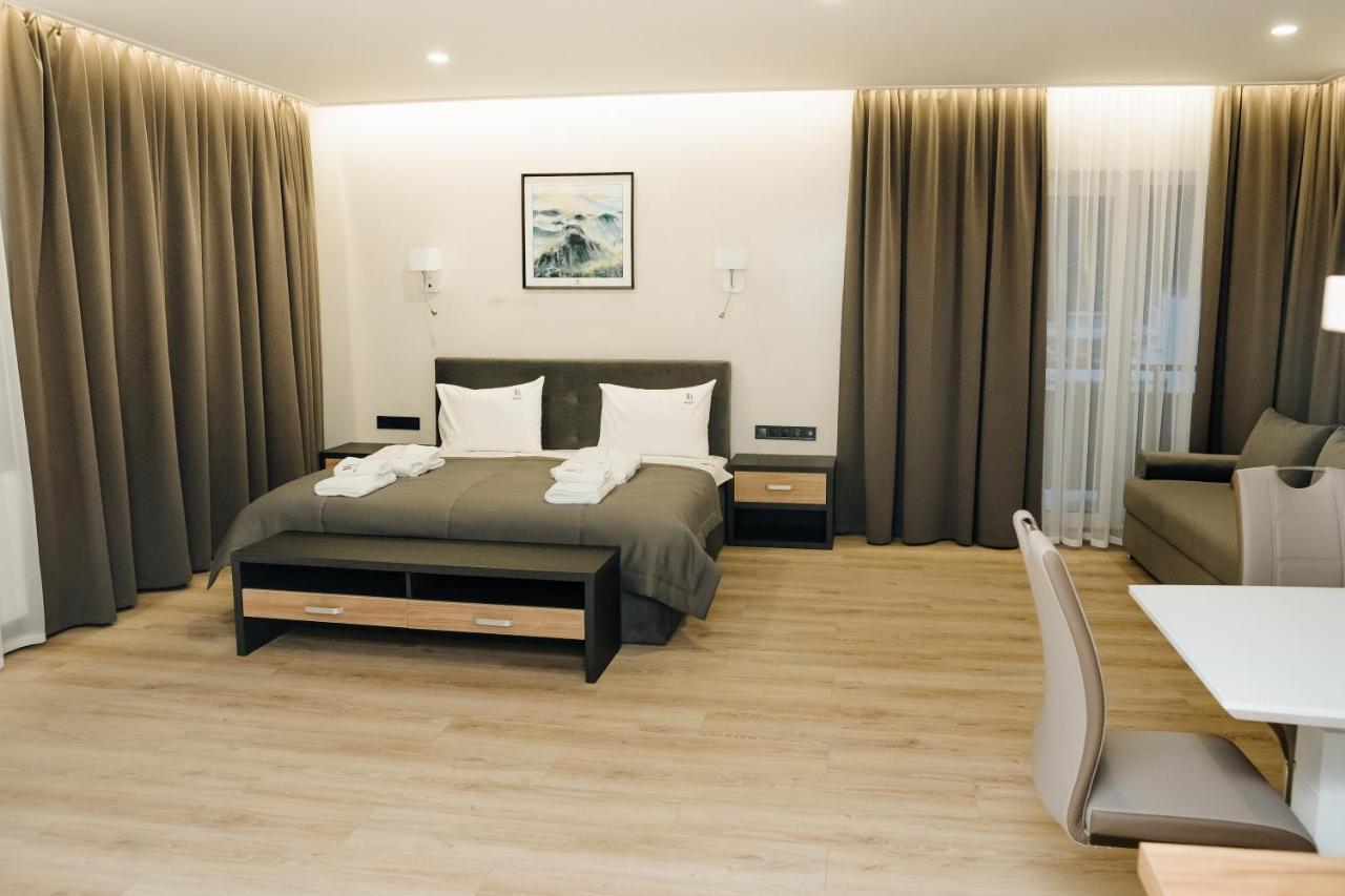 Westhills Cottage Town & Spa 부코벨 외부 사진