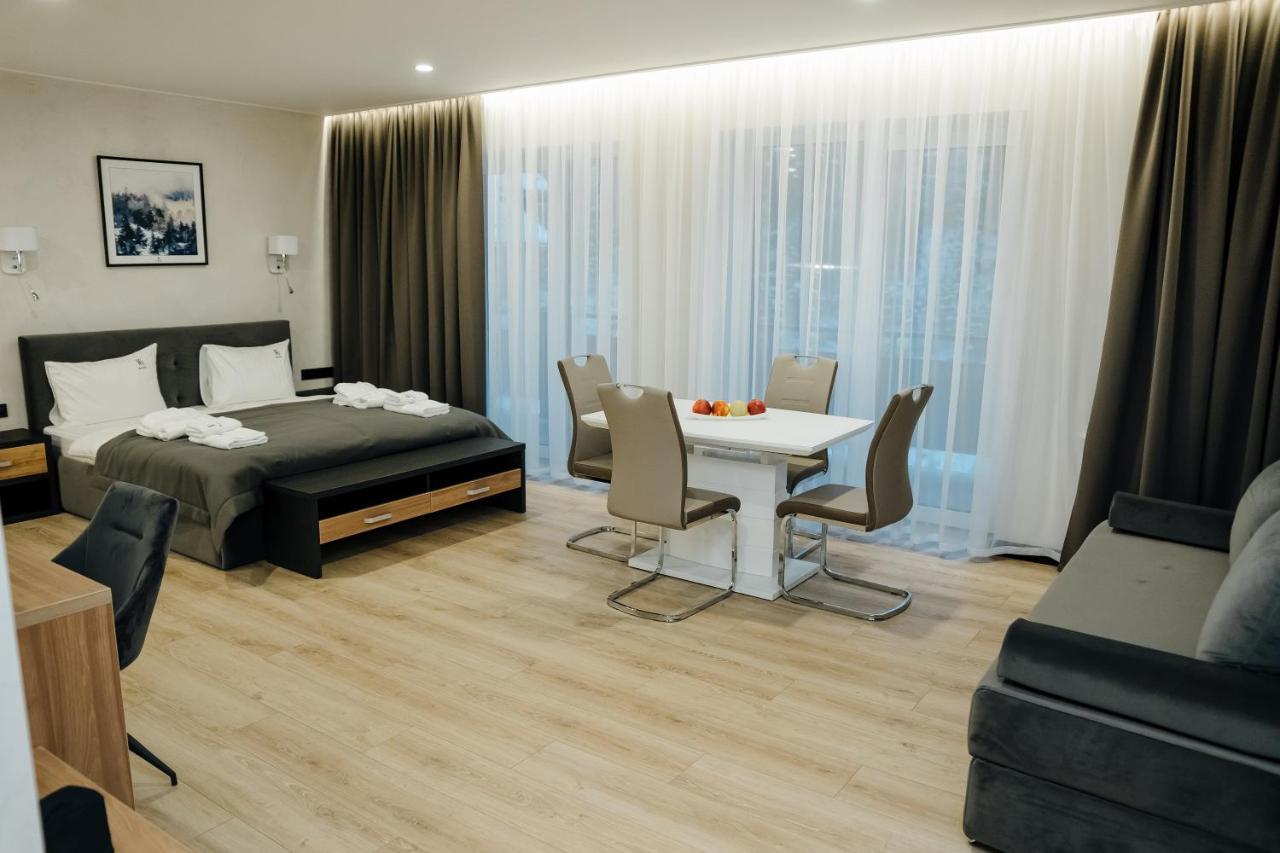 Westhills Cottage Town & Spa 부코벨 외부 사진